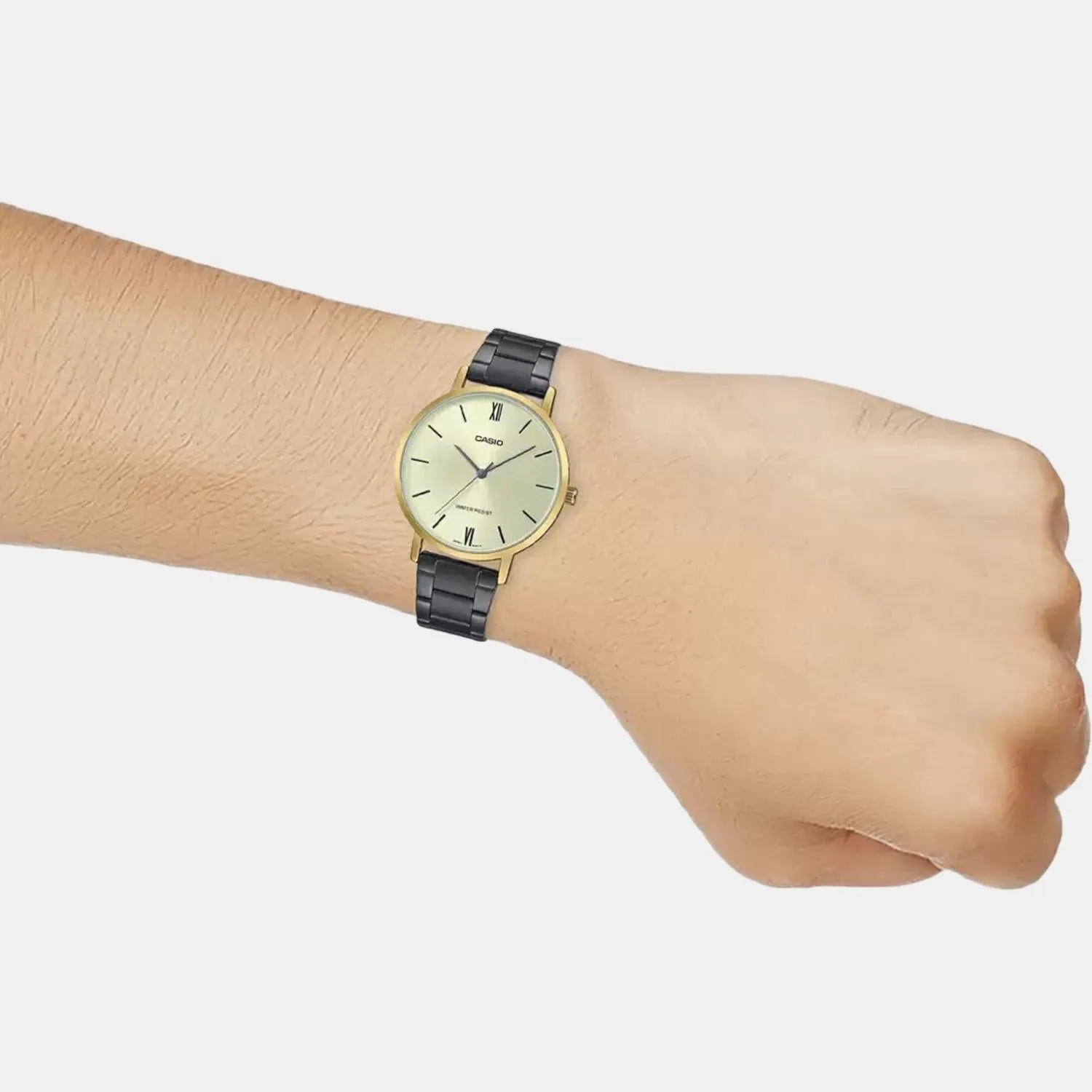 Enticer Women's Analog Stainless Steel Watch A1956 - LTP-VT01GB-9BUDF